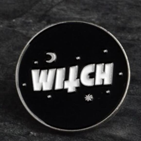 Round Black Witch Pin Brooch - Picture 1 of 3